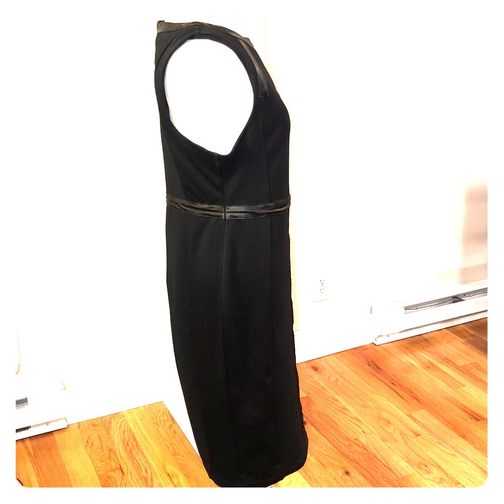 Kardashian’s Kollections Black Fitted Black Dress
